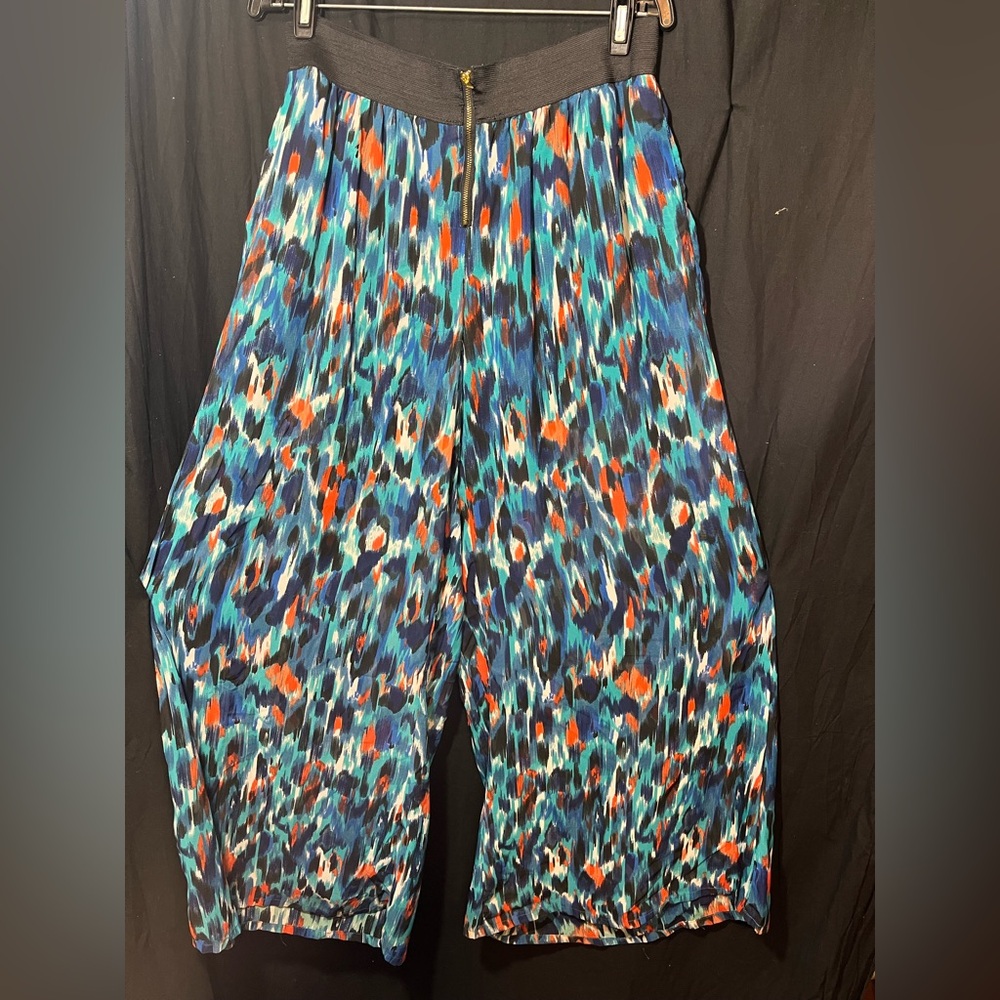 New Look Women’s Blue Abstract Print Wide Leg Trousers 1X with Gold Zipper
